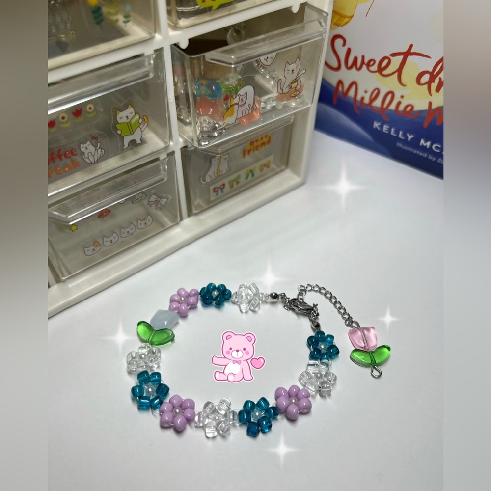 Handmade glass beads bracelet
